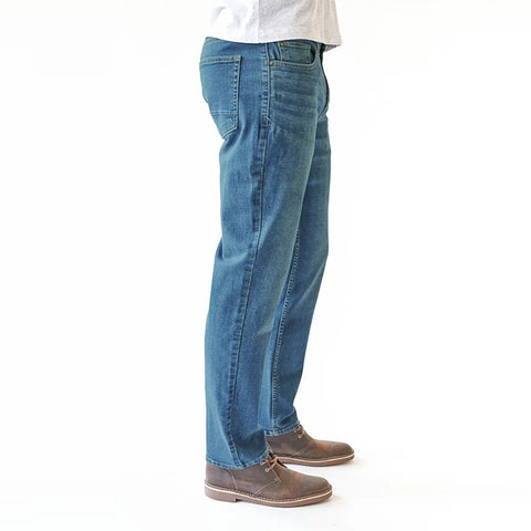 OEM Wholesale Men's Mid Waist Soft Denim Medium Wash Athletic Fit Tapered Leg Casual Performance Jeans